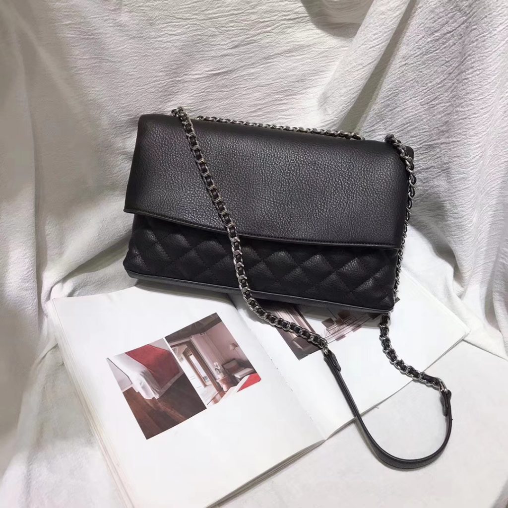 Black Chain Strap bag | TikTok Fashion